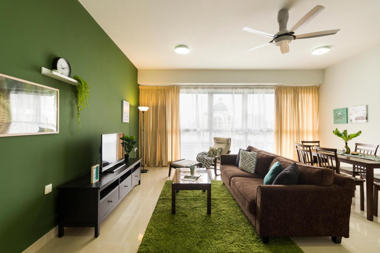 Pj8 Service Suites By Airhost Petaling Jaya Εξωτερικό φωτογραφία
